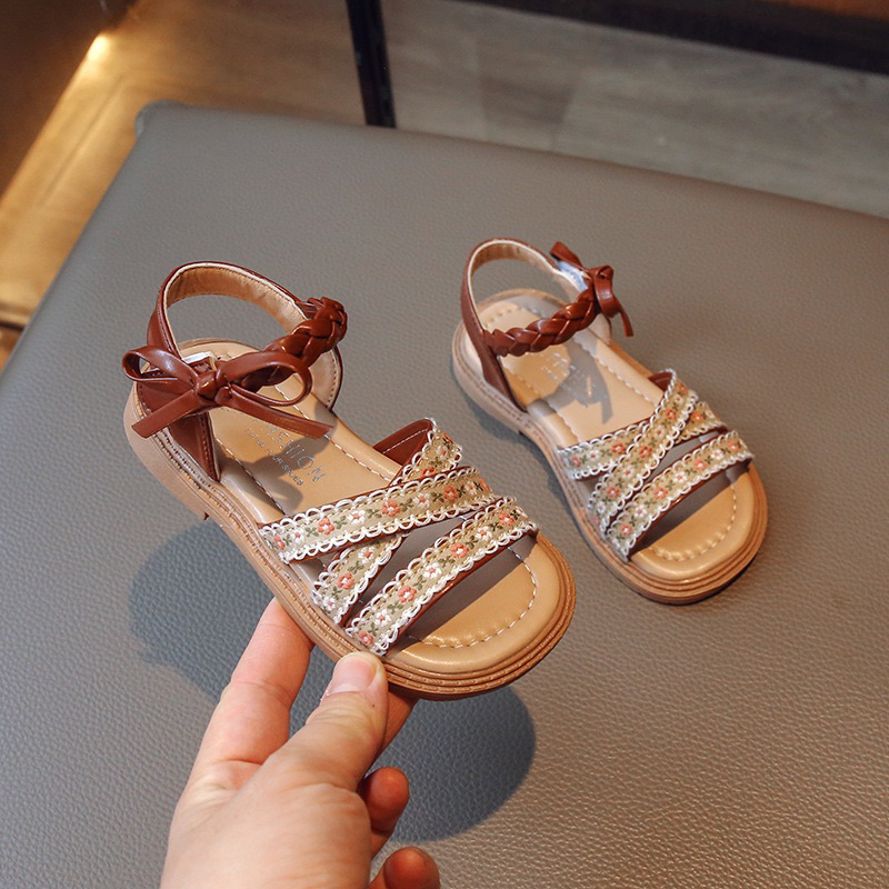 Sandal Bé Gái, Dép Quai Hậu Cho Bé Gái Quai Chéo Gắn Nơ Xinh Xắn Phong Cách Vintage Êm Chân Hàng QCCC Full Hộp