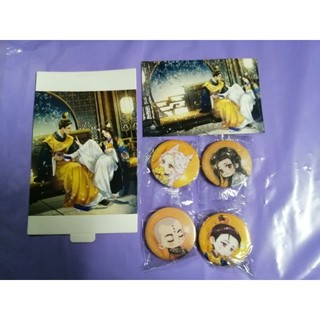Huy hiệu, popup, postcard cao thủ đổi đen thay trắng