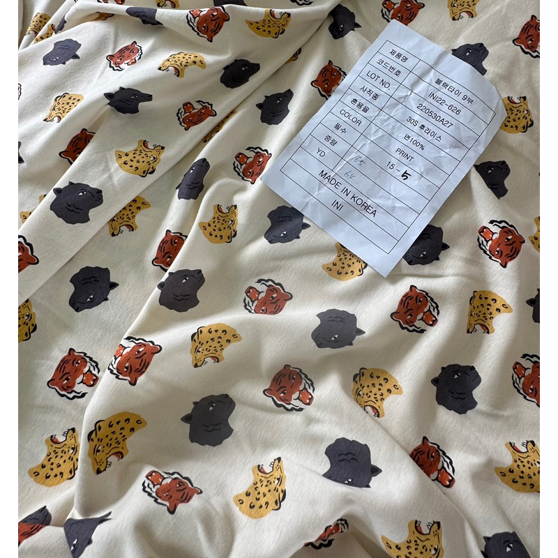 Cotton pc rip hoạt hình - vải hãng xinh xịn