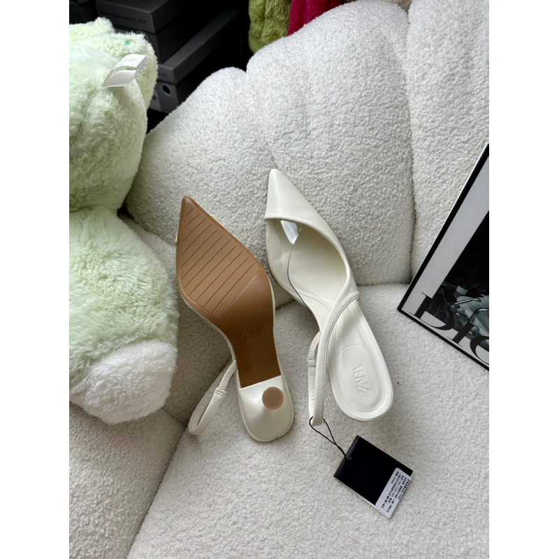 Giày sandal cao gót Z.r mũi nhọn phối mica trong gót nhọn cao 8cm màu kem phong cách cá tính hàng Fullbox mới