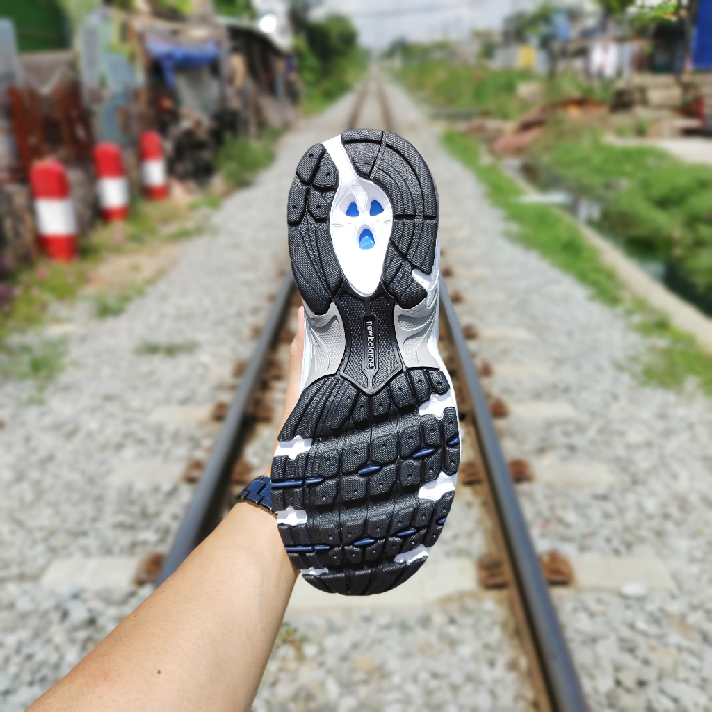 SNEAKERS NEW BALANCE RETRO RUNNING 530 WHITE/ NAVY 2023 🔥