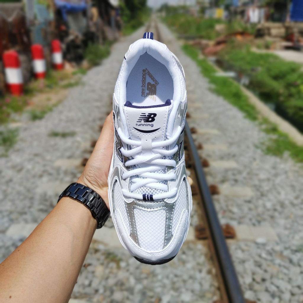 SNEAKERS NEW BALANCE RETRO RUNNING 530 WHITE/ NAVY 2023 🔥