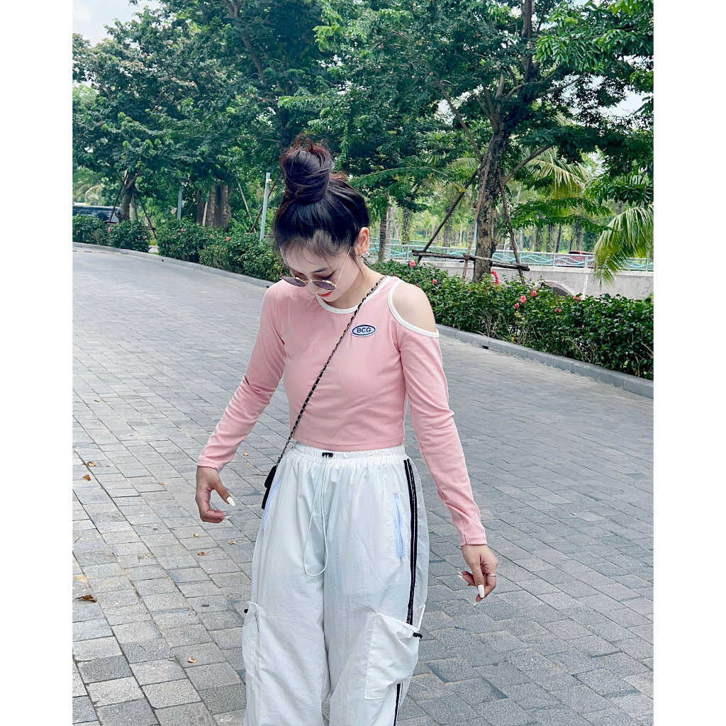 Áo khoét vai nhiều màu