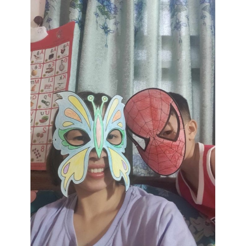 Mặt nạ tô màu có dây