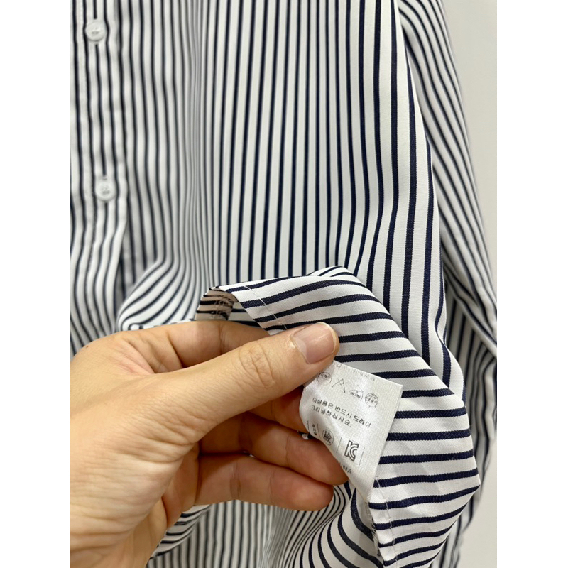 Áo sơ mi Hàn freesize kẻ sọc dễ phối đồ