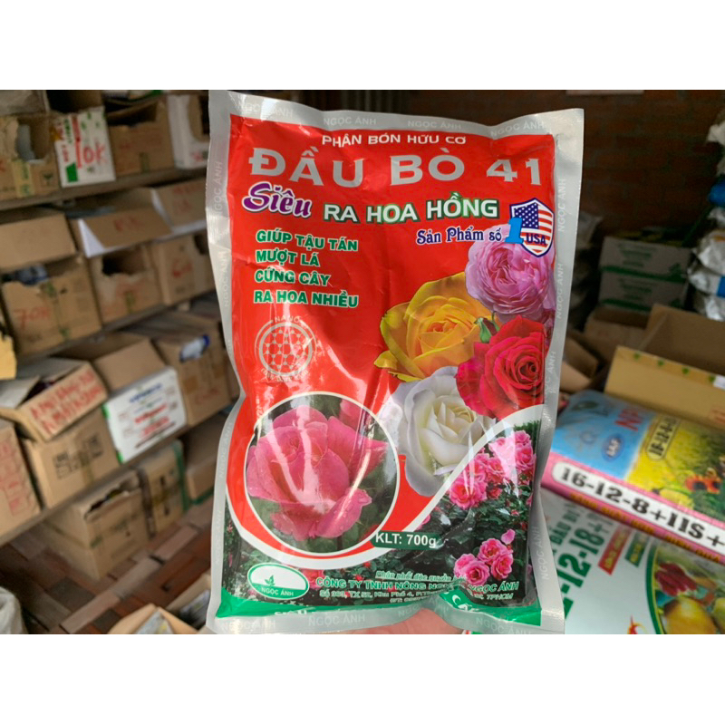 Phân Bón Chuyên Hoa Hồng Tậu Tán Cứng Cây Ra Hoa Nhiều gói 700g