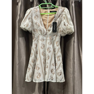 Thanh lý đầm ren auth newtag sz s