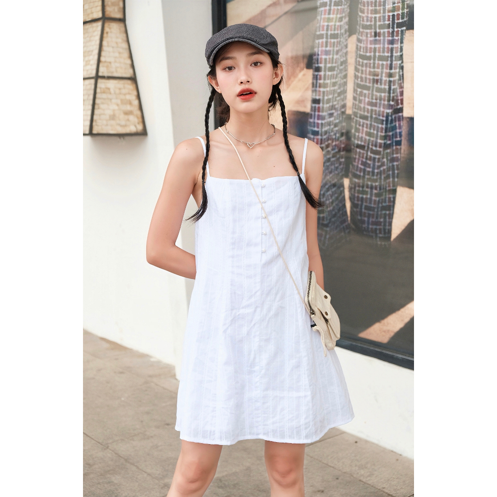 Đầm 2 Dây Nữ OLARI Dáng Chữ A Đính Nút Ngọc - OL377