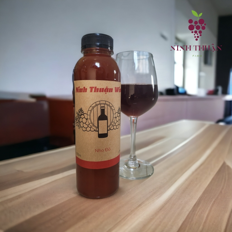 Nước nho đỏ Ninh Thuận lên men tự nhiên chai nhựa 500ml