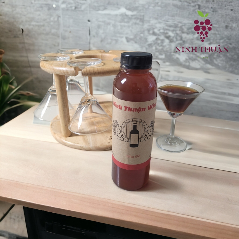 Nước nho đỏ Ninh Thuận lên men tự nhiên chai nhựa 500ml