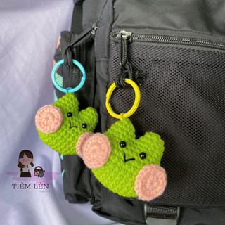 Móc khoá ếch handmade bằng len