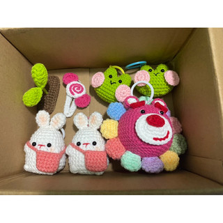 Móc khoá ếch handmade bằng len