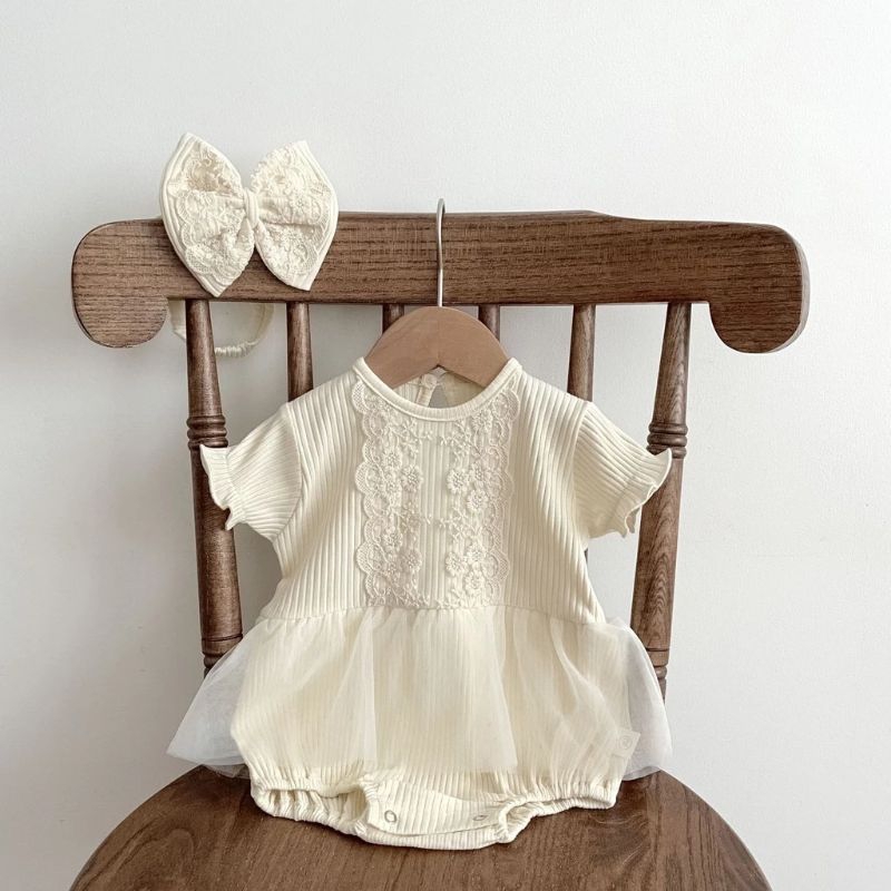 Bodysuit dài tay phối ren kèm nơ cho bé gái mùa thu đông