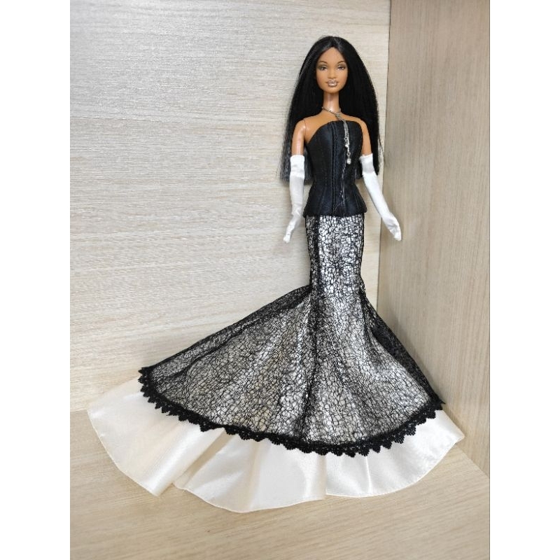 Búp bê barbie uptown society