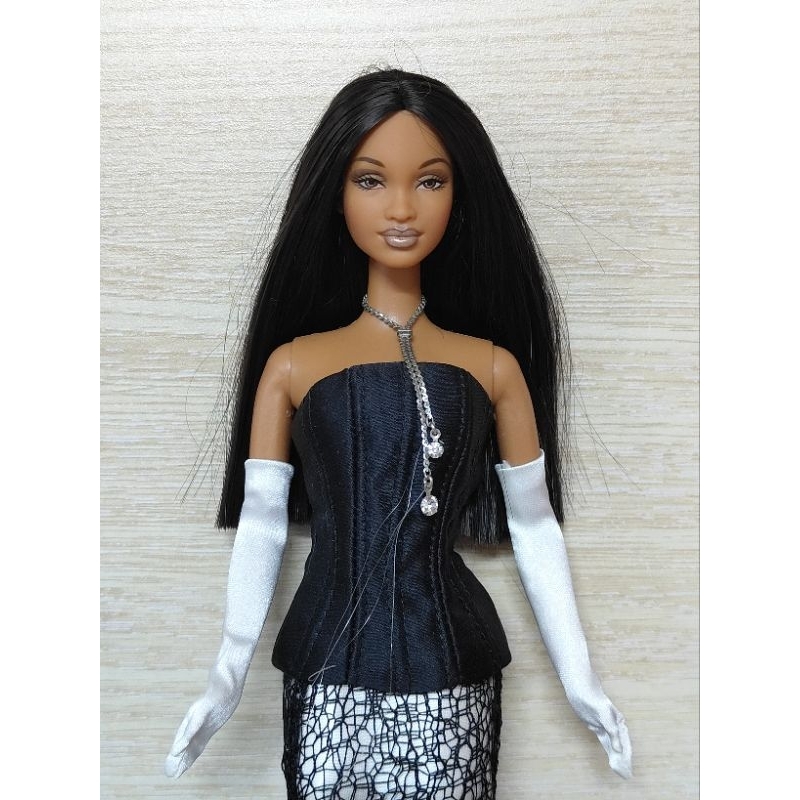 Búp bê barbie uptown society