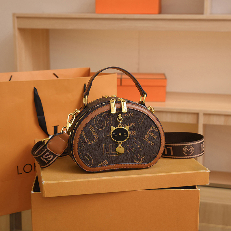 Túi xách nữ đeo chéo Mèo May Mắn dáng bầu cực xinh Capucha T306