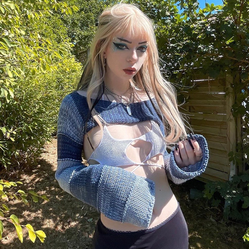 Áo Len Tay Dài Cổ Tròn Họa Tiết Kẻ Sọc