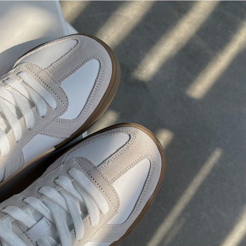 BASIC SHOE / đôi giày mang outfit nào cũng hợp và dễ mix đồ