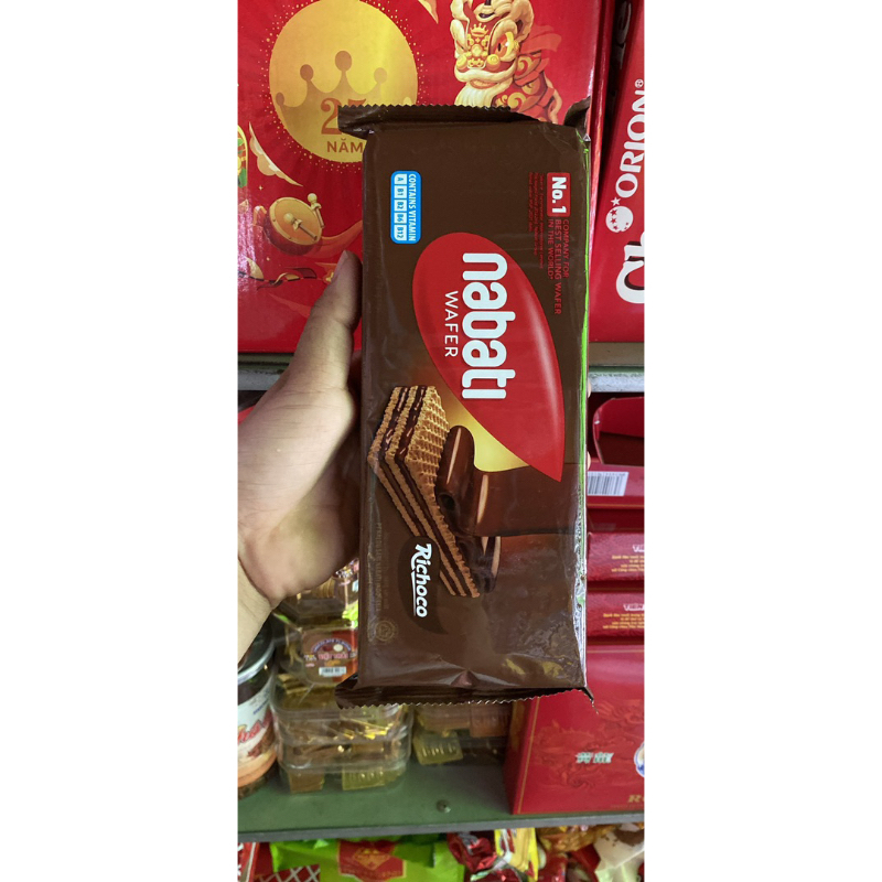 Bánh kem xốp Nabati 110gr 2 màu