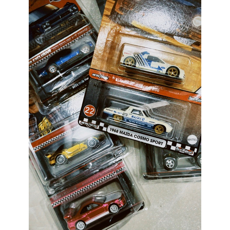 Xe Hot Wheels Premium/ Basic- xe mô hình cao cấp bánh cao su