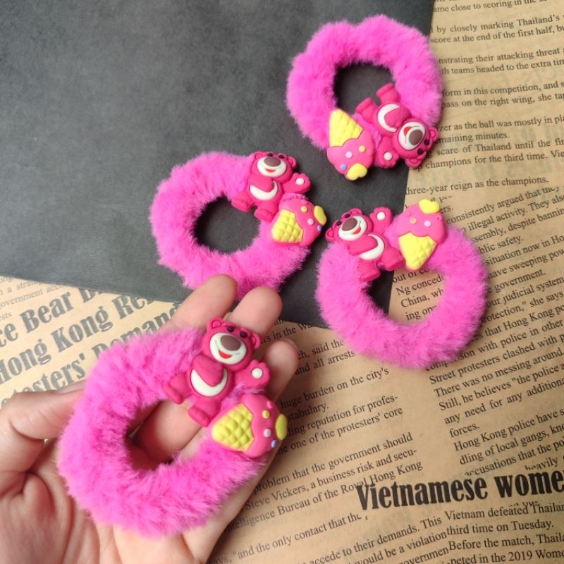 Dây cột tóc nhung lông mền gắn hình ngộ nghĩnh