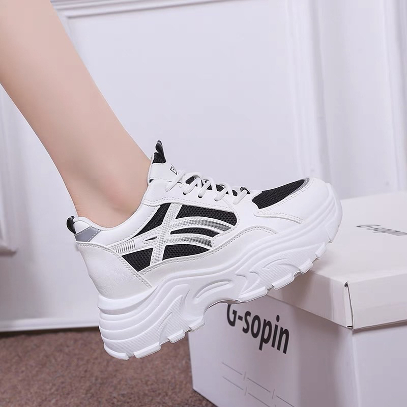 Giày thể thao nâng đế 7 phân năng động hack dáng