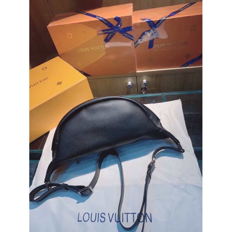 Túi bao tử nam lv fullbox