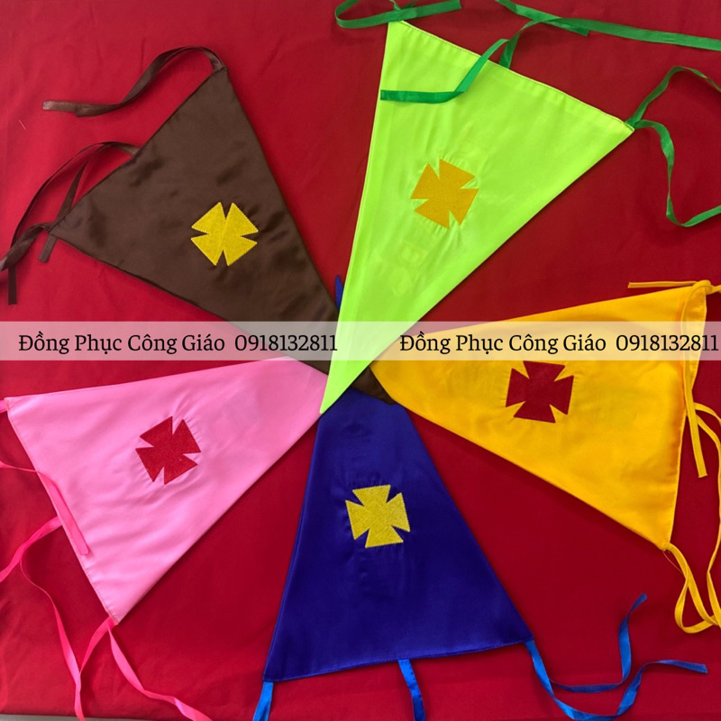 Cờ đội các ngành TNTT thêu tên Thánh