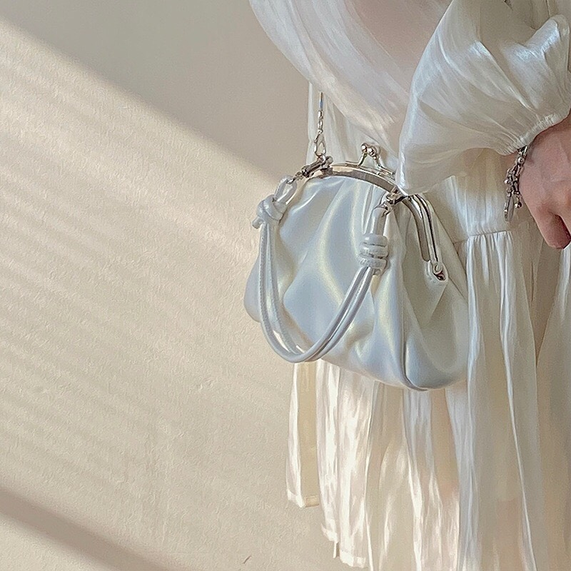 Túi xách cầm tay nữ chát da PU mềm dễ thương mã T49