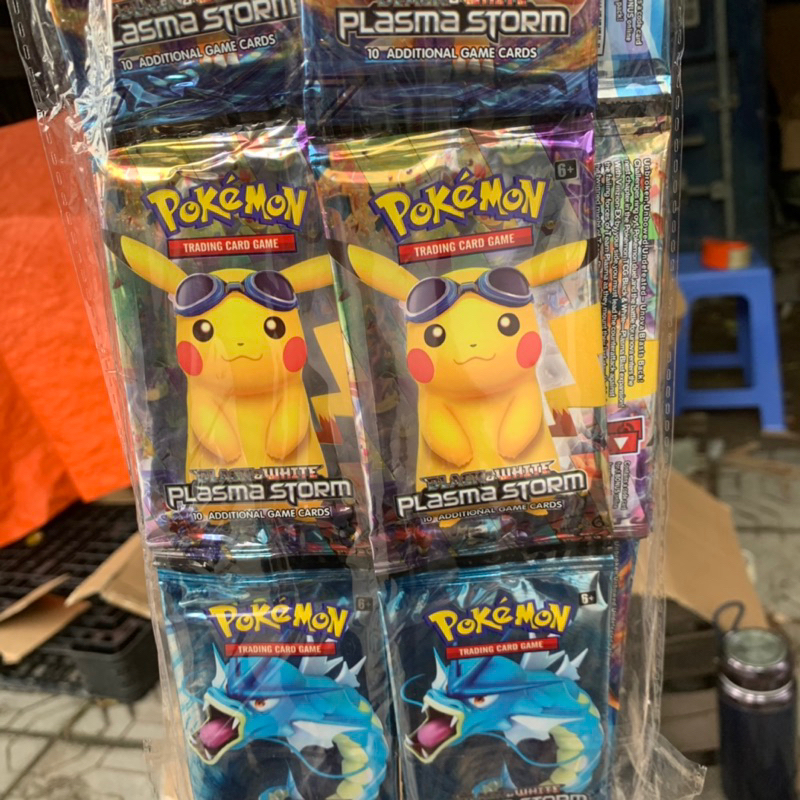 Túi thẻ bài pokemon phiên bản XYGO gồm 36 gói thẻ có vip