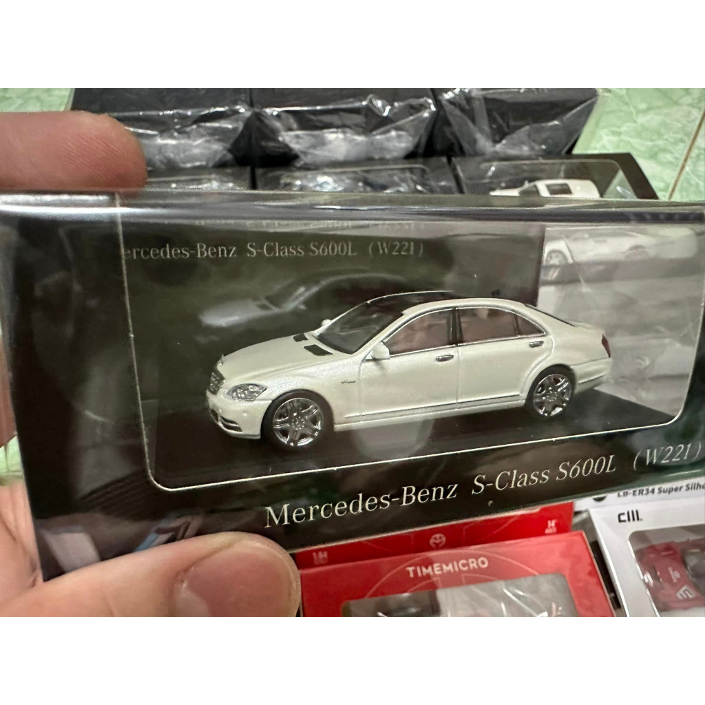 Mô hình ô tô Mercedes Benz S-CLASS S600L  1/64 MotorHelix