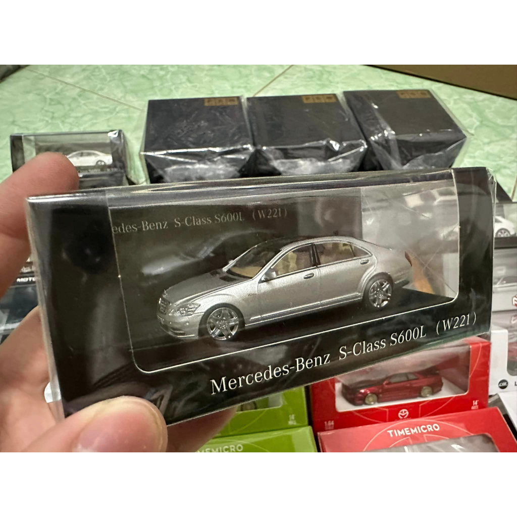 Mô hình ô tô Mercedes Benz S-CLASS S600L  1/64 MotorHelix