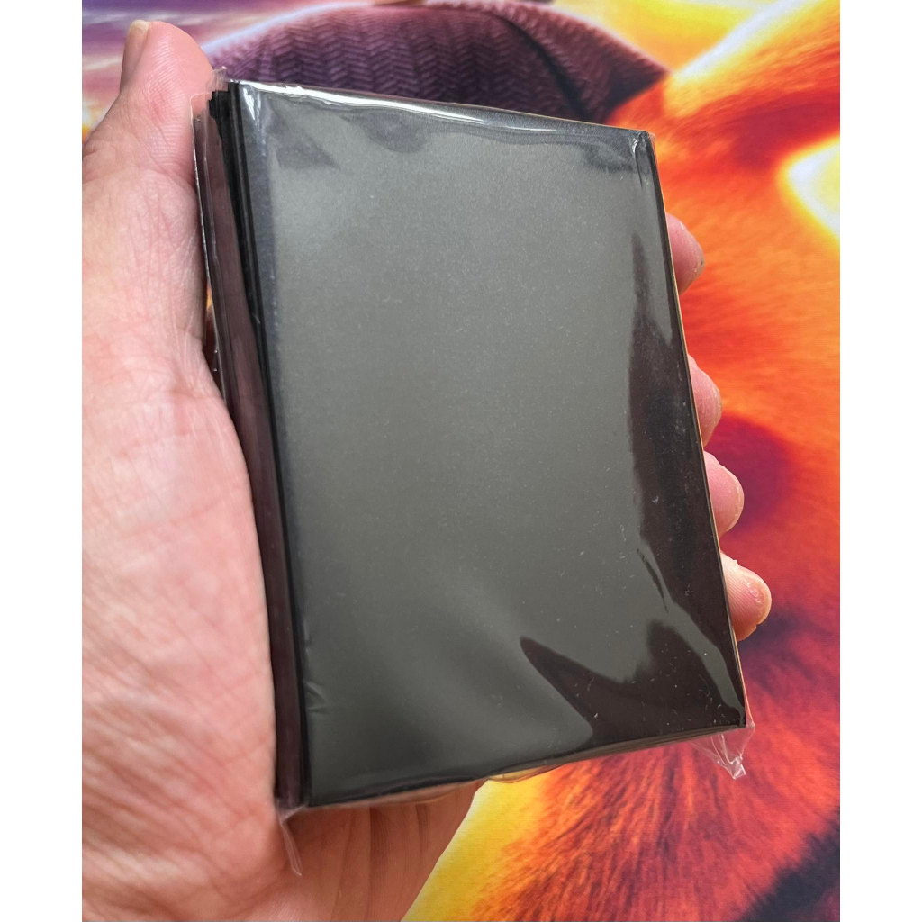 1 túi sleeve Custom Fit - Nhám với thẻ bài Yugioh size 62x89