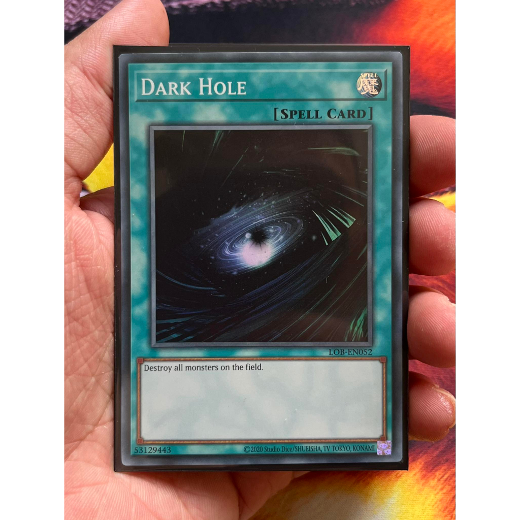 1 túi sleeve Custom Fit - Nhám với thẻ bài Yugioh size 62x89