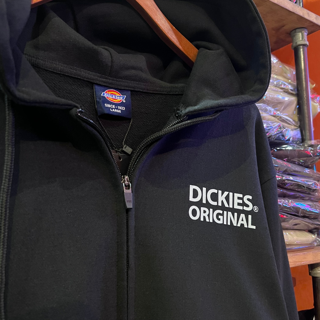 Áo khoác Hoodie Dickies dây kéo chính hãng - Màu đen có hình in.