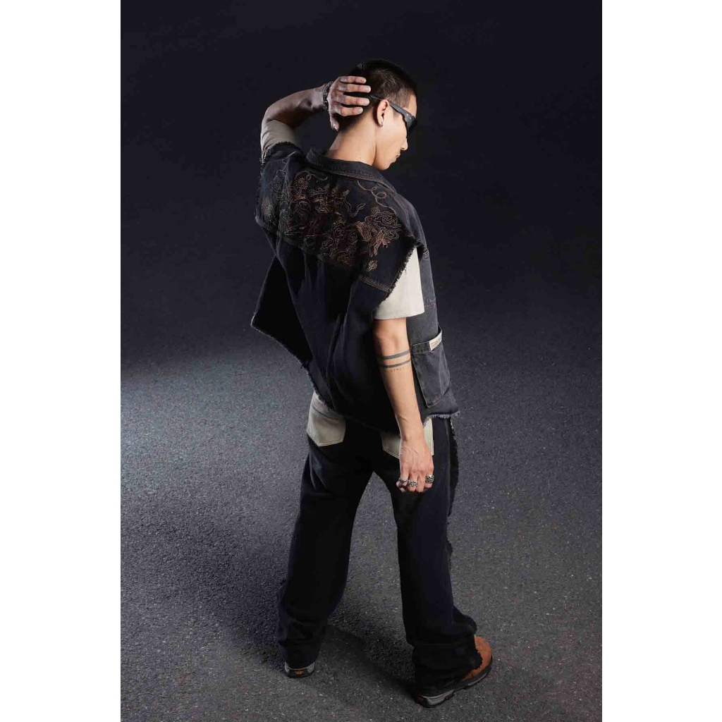 Áo Gile Unisex BOO Chất Jeans Thêu Họa Tiết Marvel Go VietNam