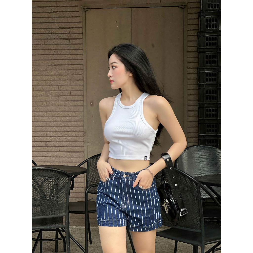 Quần short jeans nữ lưng cao màu xanh sọc co giãn vừa phải HEYBEE HJ1447