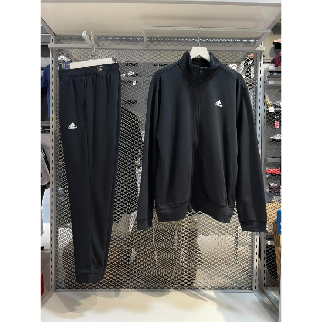 Adidas Graphic Tracksuit HE2228 chỉ duy nhất size S M âu