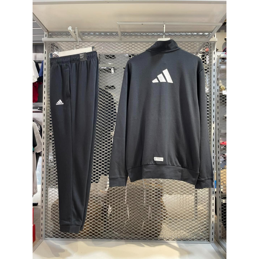 Adidas Graphic Tracksuit HE2228 chỉ duy nhất size S M âu