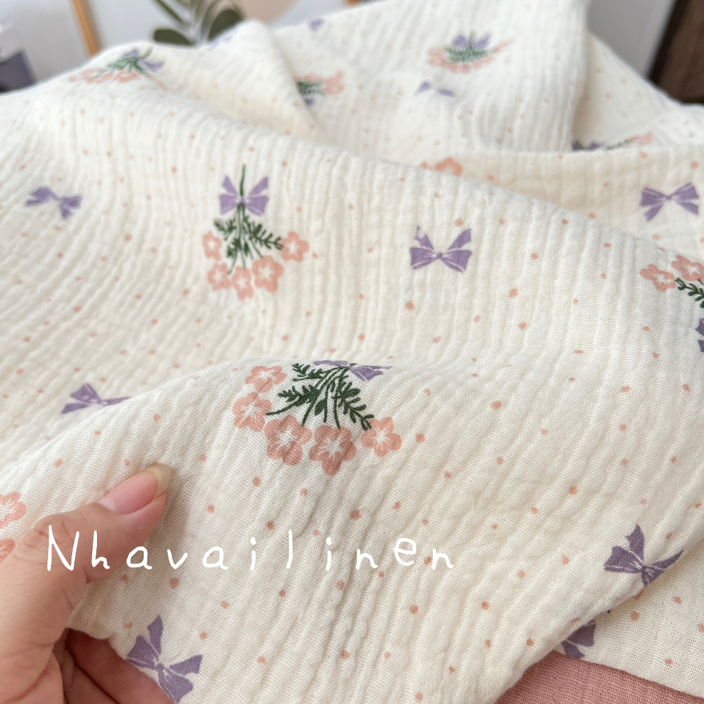 Vải xô muslin cao cấp 2 lớp hoạ tiết bó hoa nơ tím mềm mịn thấm hút mồ hôi - Nhà vải linen