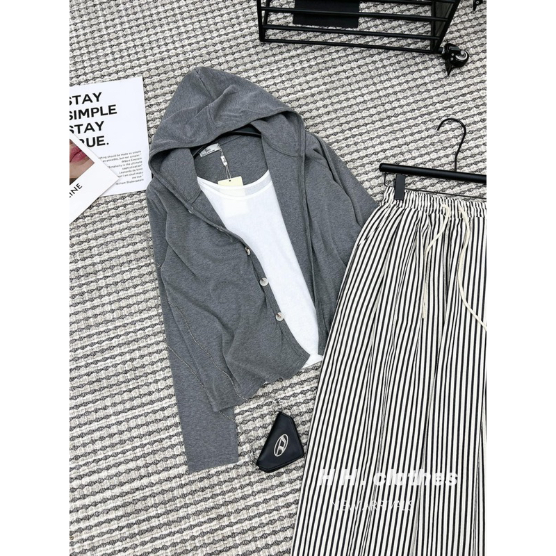 SET TĂM 3 MÓN ÁO KHOÁC XÁM QUẦN XUÔNG KẺ SỌC