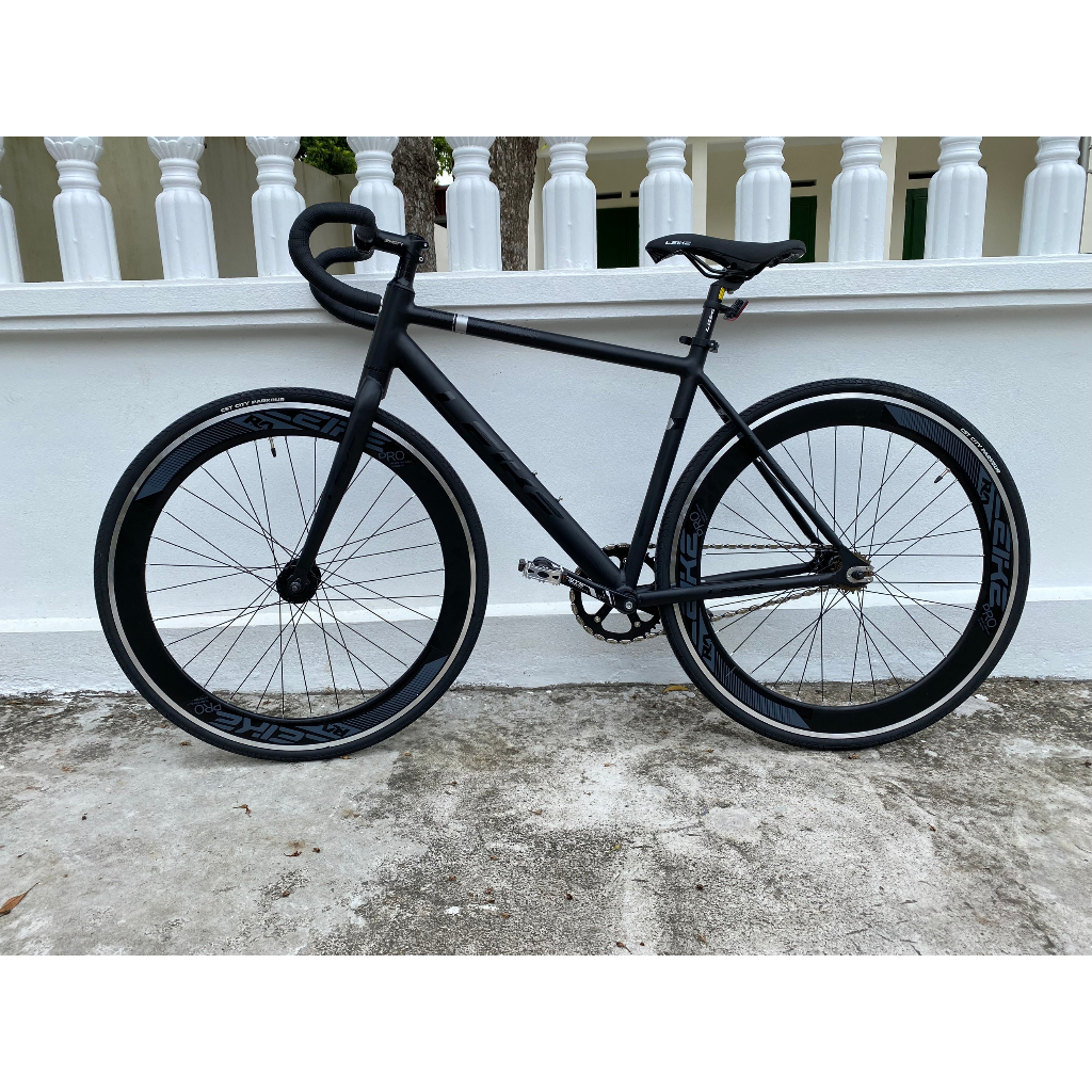 Xe Fixed Gear Leike Khung Nhôm Tặng 4 Món Phụ Kiện