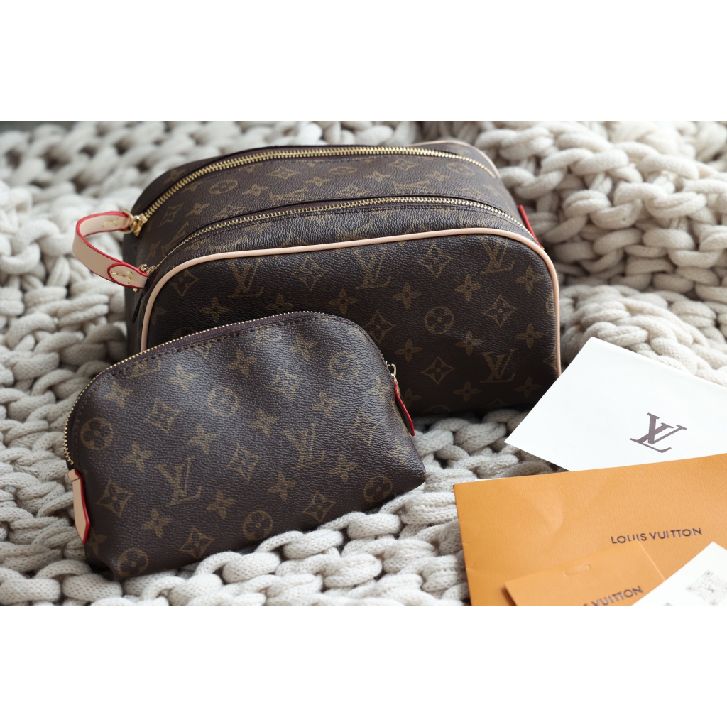 TÚI CỐP NGANG LV KÈM VÍ