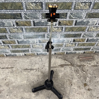 chân đèn ĐÈN PIN ĐỘI ĐẦU LẤY RÁY TAI  BÓNG LAD MÀU TRẮNG và màu vàng  SIÊU SÁNG  NHỎ GỌN DỄ ĐỘI  đèn  không có đốm đen