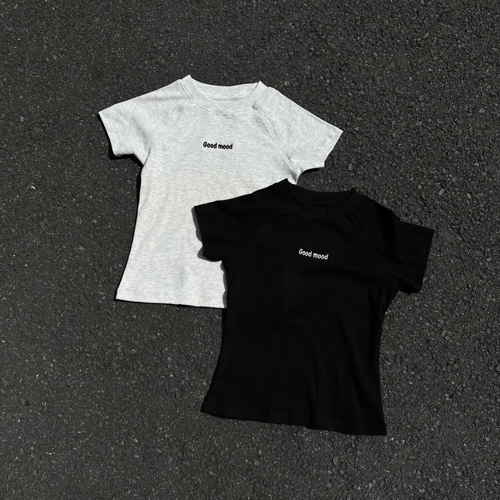 𝐁𝐚𝐛𝐲 𝐓𝐞𝐞 𝐆𝐨𝐨𝐝𝐦𝐨𝐨𝐝 SAPOCHE thun gân hình thêu dáng Y2k