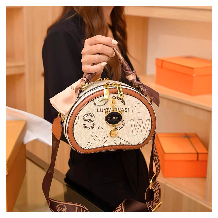 Túi xách tay đeo chéo MÓC MÈO HOẠ TIẾT dây đeo vải dù cá tính T7500