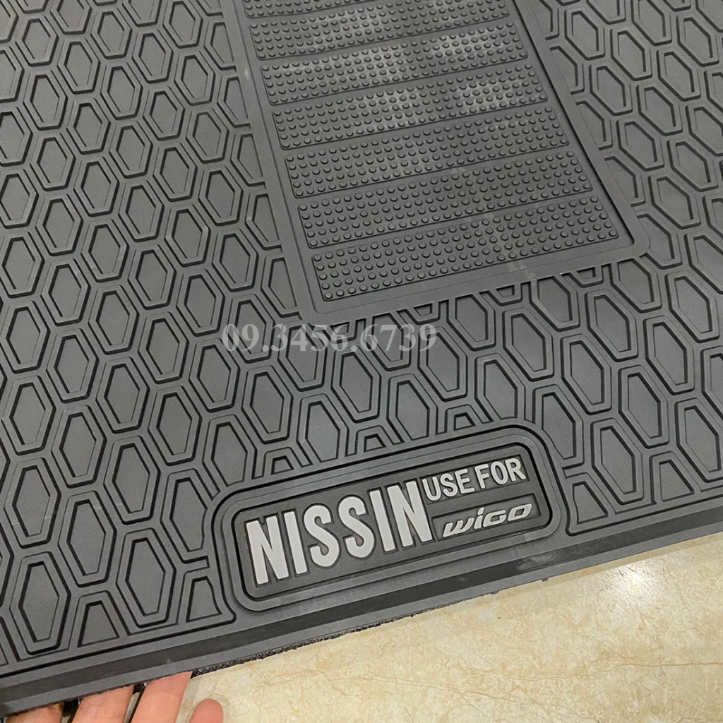 Thảm sàn cao su xe WIGO 2023 2024 màu đen, cao su đúc ko mùi, giữ cho sàn xe luôn sạch sẽ