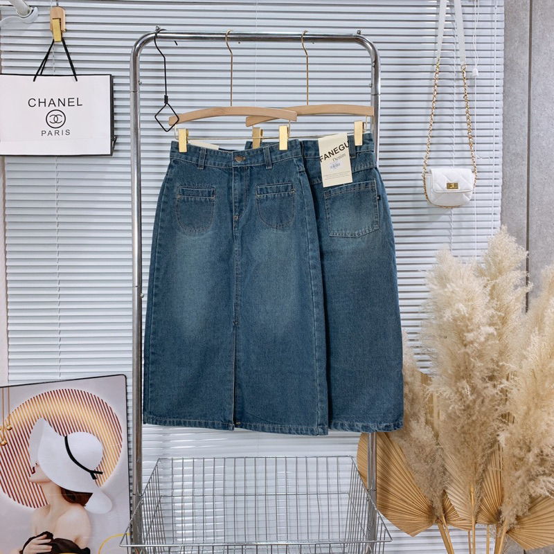 CHÂN VÁY XANH JEAN HAI TÚI XẺ TRƯỚC DÁNG DÀI