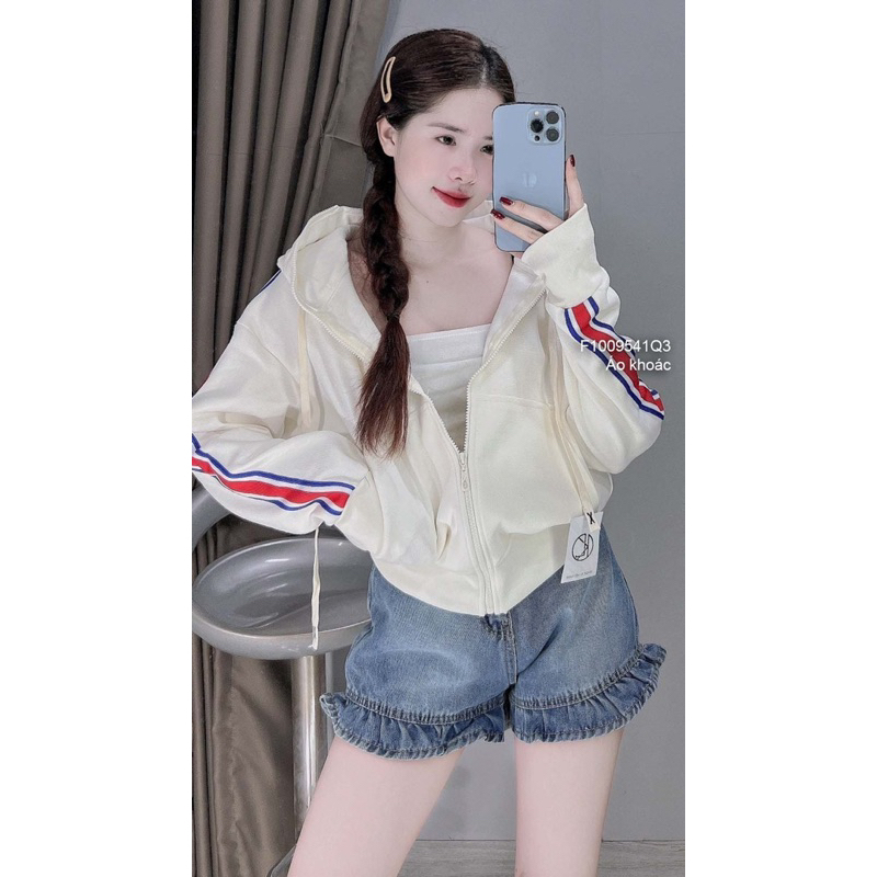 Áo khoác tay dài khoá kéo có nón phối viền sọc!