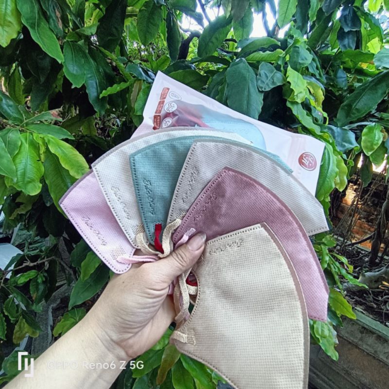 Khẩu trang 6d Tiến Hùng